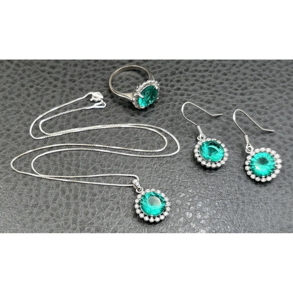 Beautiful Green CZ Halo Sterling Silver 925 Necklace Dangle Earrings Ring Set